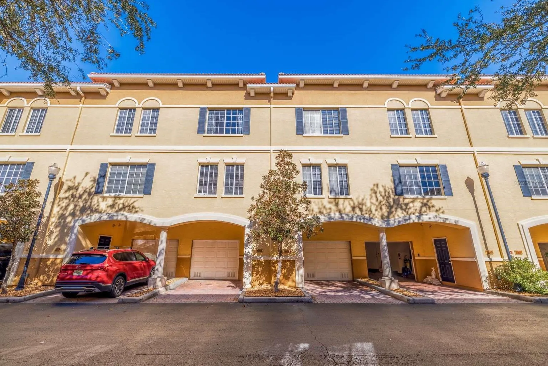 5252 W Kennedy Boulevard Tampa FL 33609