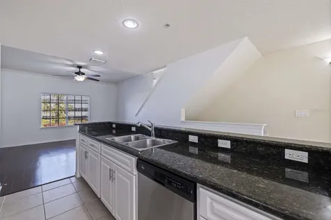 5252 W Kennedy Boulevard Tampa FL 33609