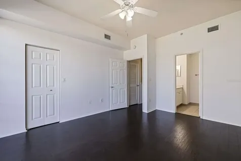 5252 W Kennedy Boulevard Tampa FL 33609