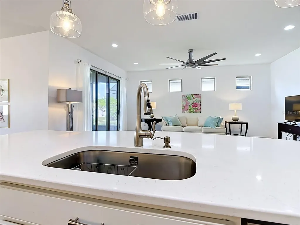 217 Montoro Lane Davenport FL 33837