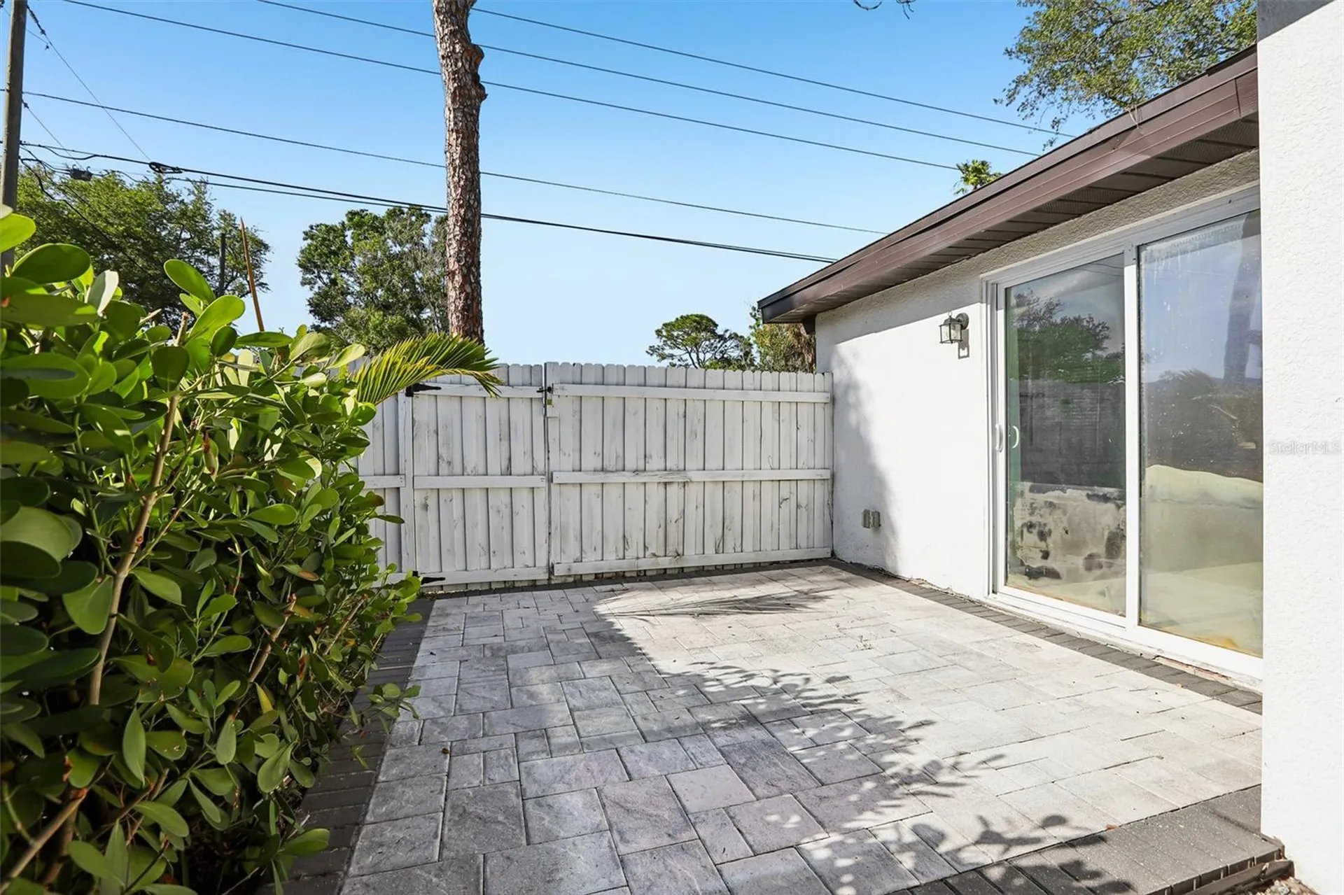 1524 Connecticut Avenue NE St Petersburg FL 33703