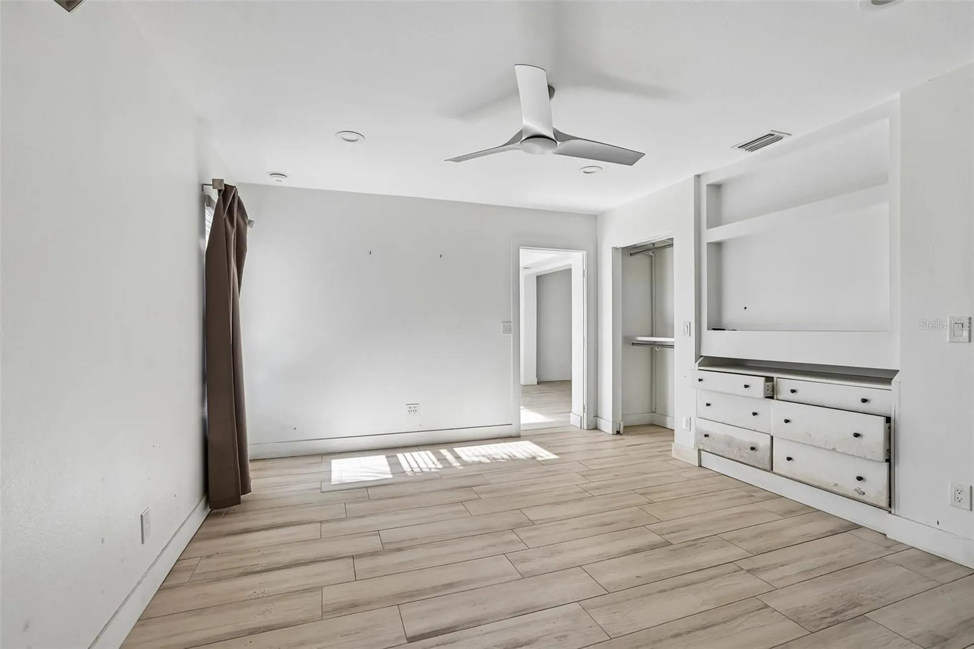 1524 Connecticut Avenue NE St Petersburg FL 33703