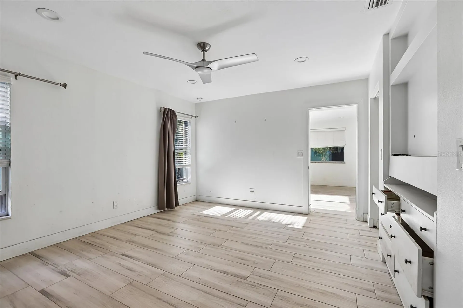 1524 Connecticut Avenue NE St Petersburg FL 33703