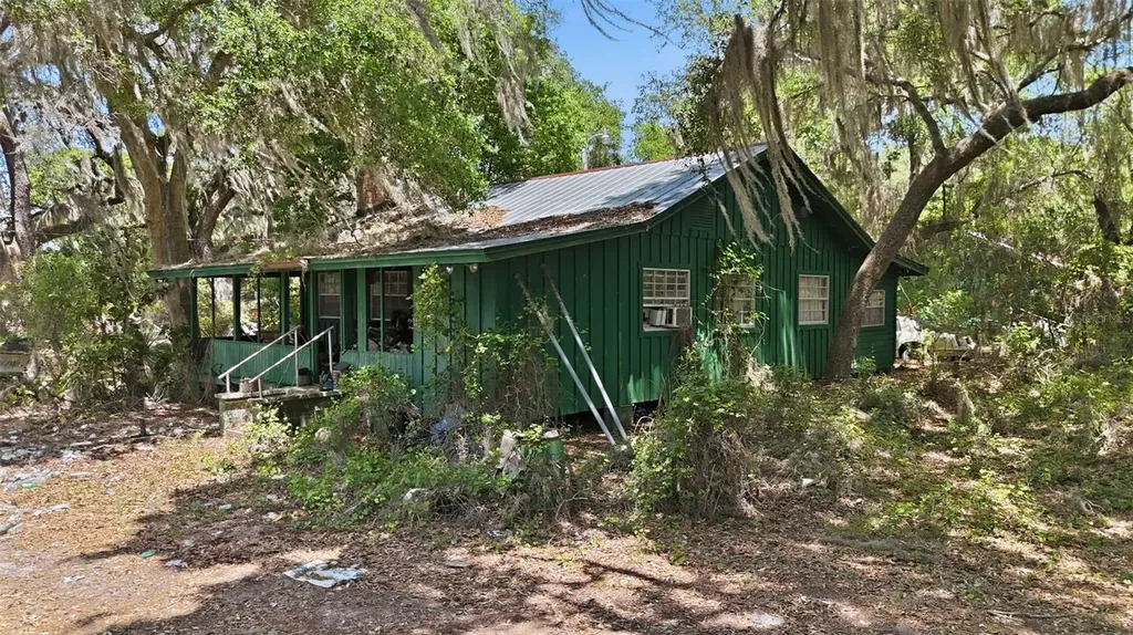 16050 SE 275th Avenue Umatilla FL 32784