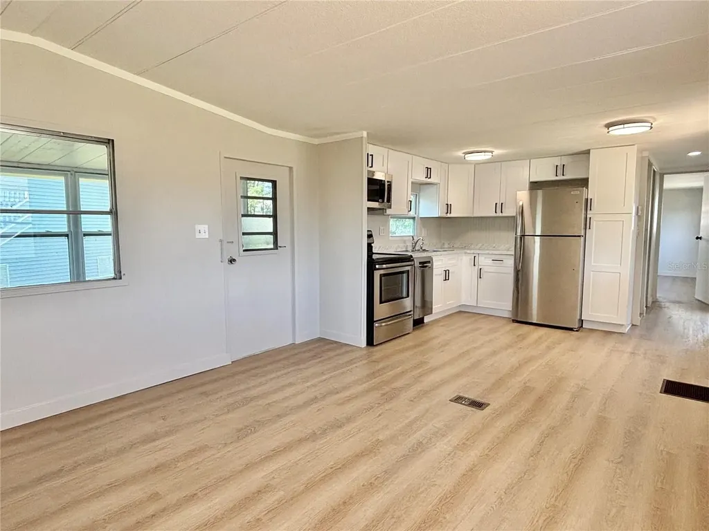 7028 Mount Jupiter Drive NE St Petersburg FL 33702
