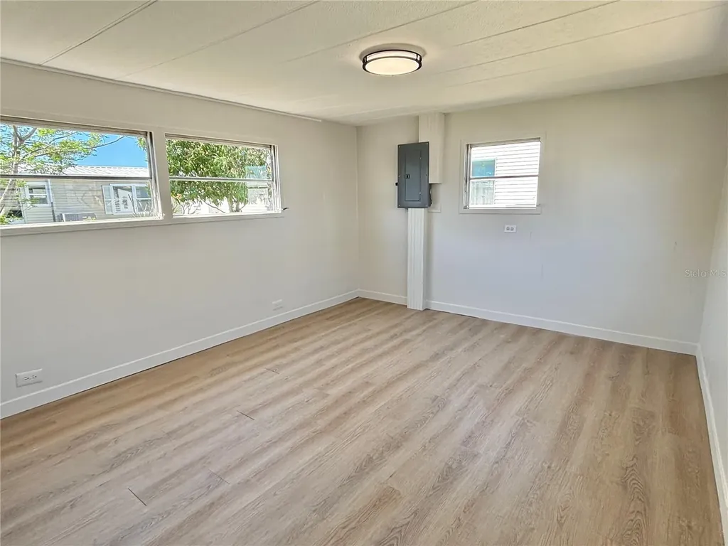 7028 Mount Jupiter Drive NE St Petersburg FL 33702