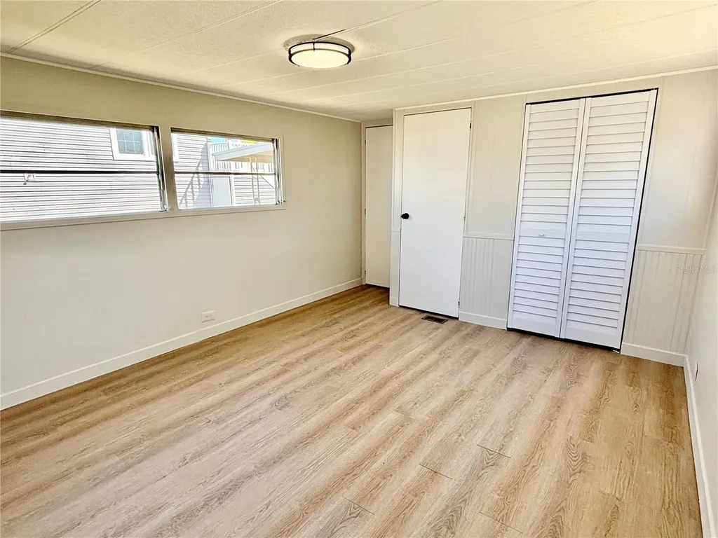 7028 Mount Jupiter Drive NE St Petersburg FL 33702