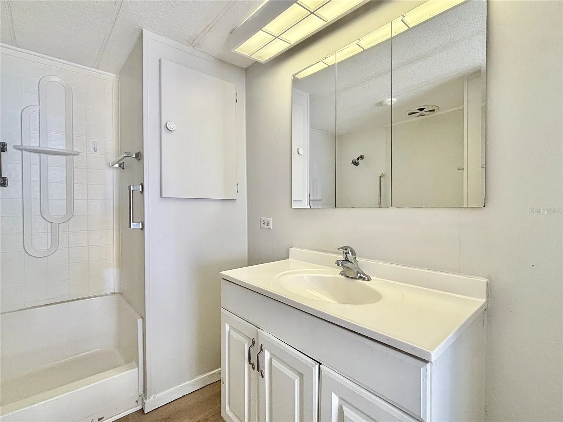 7028 Mount Jupiter Drive NE St Petersburg FL 33702