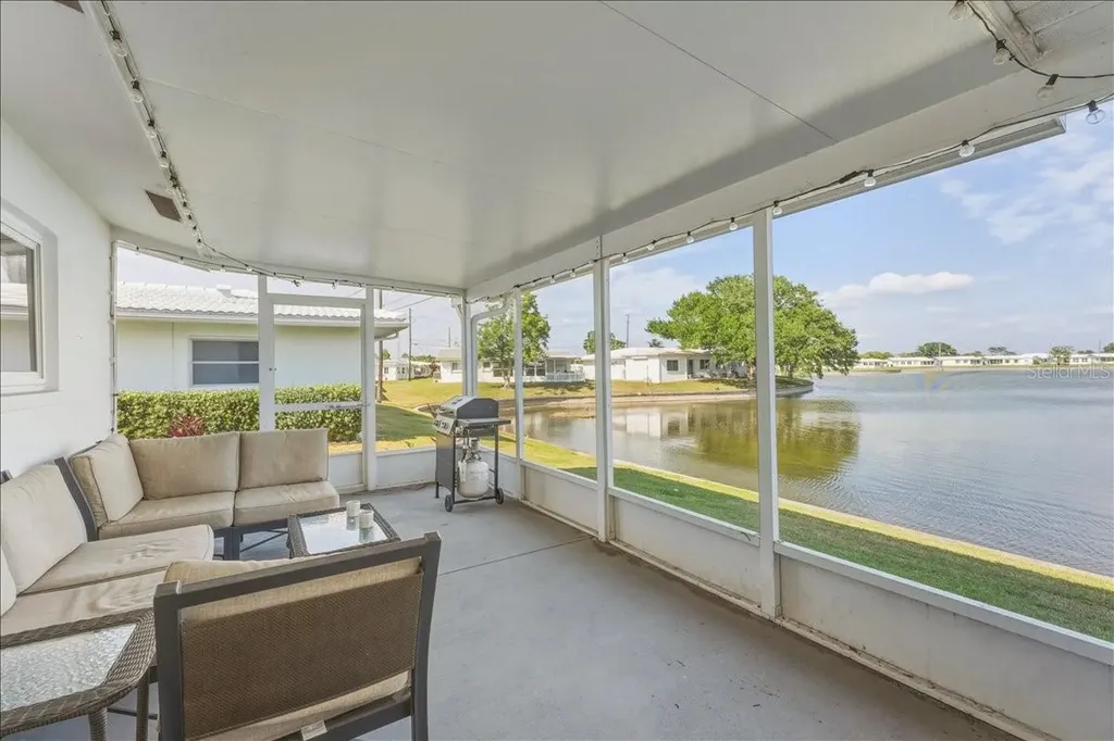 9875 Mainlands Boulevard W Pinellas Park FL 33782