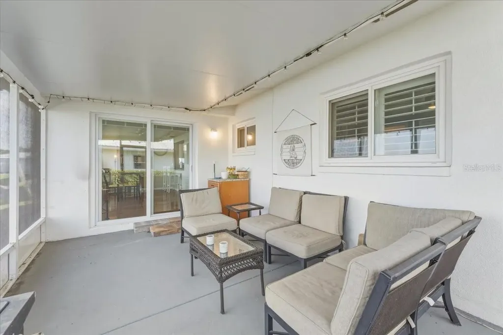 9875 Mainlands Boulevard W Pinellas Park FL 33782