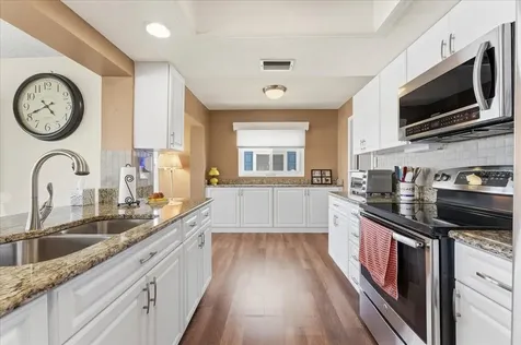 9875 Mainlands Boulevard W Pinellas Park FL 33782