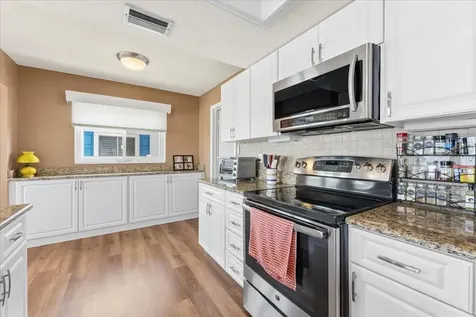 9875 Mainlands Boulevard W Pinellas Park FL 33782