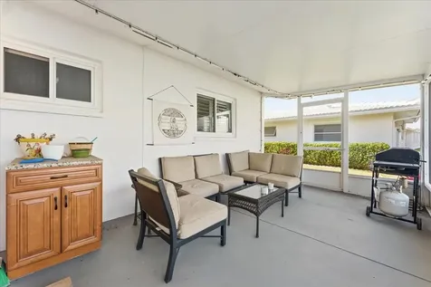 9875 Mainlands Boulevard W Pinellas Park FL 33782