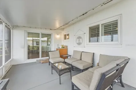9875 Mainlands Boulevard W Pinellas Park FL 33782