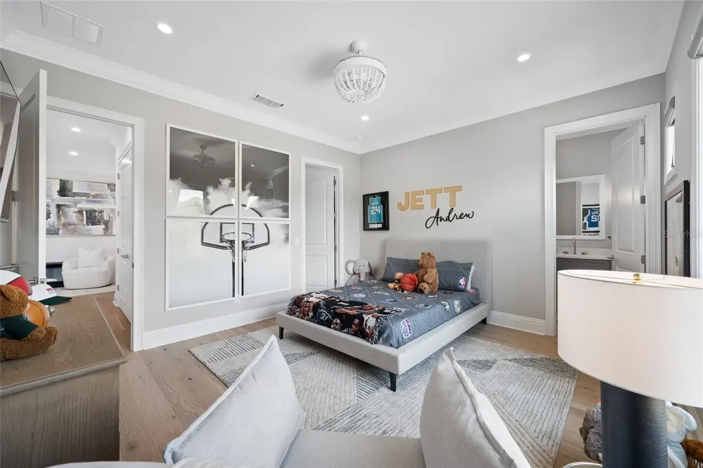 2623 S Parkview Street Tampa FL 33629