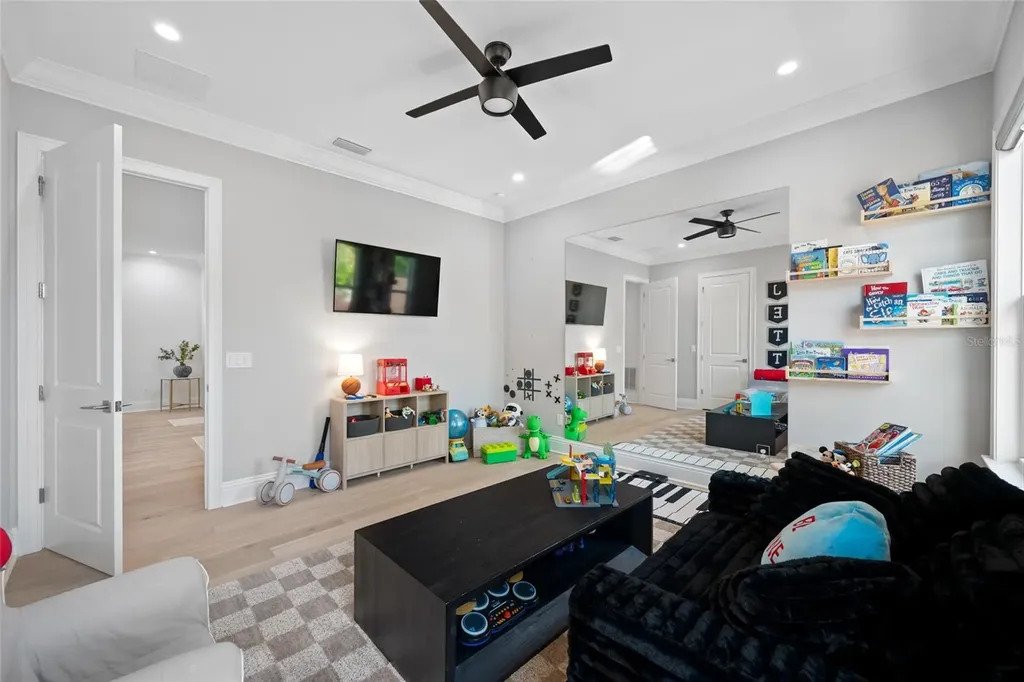 2623 S Parkview Street Tampa FL 33629