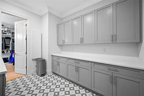 2623 S Parkview Street Tampa FL 33629