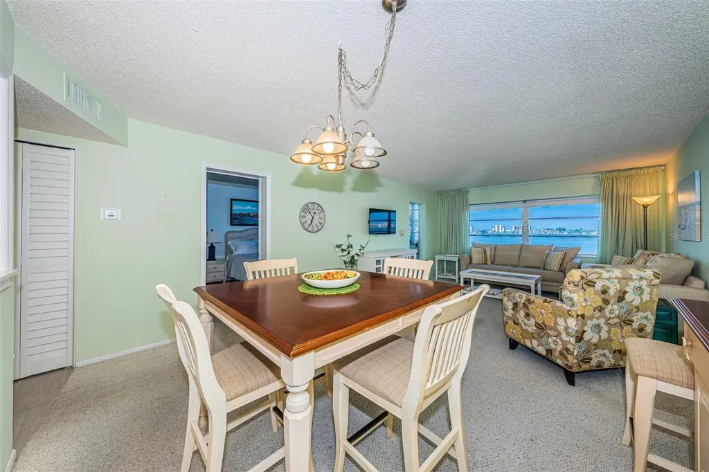 4750 Cove Circle St Petersburg FL 33708