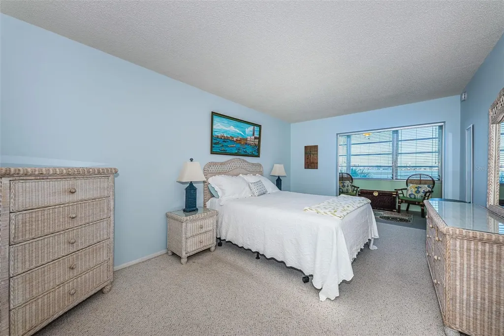 4750 Cove Circle St Petersburg FL 33708