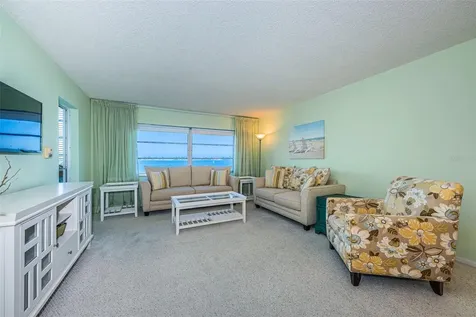 4750 Cove Circle St Petersburg FL 33708