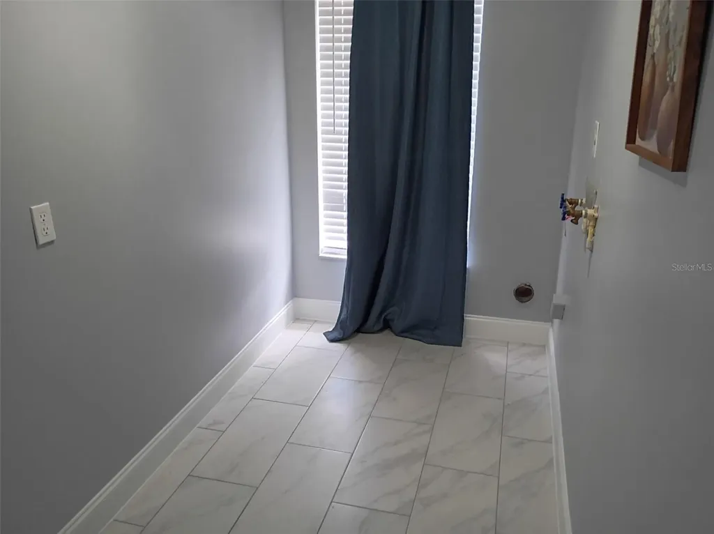 5585 Red Bone Lane Orlando FL 32810