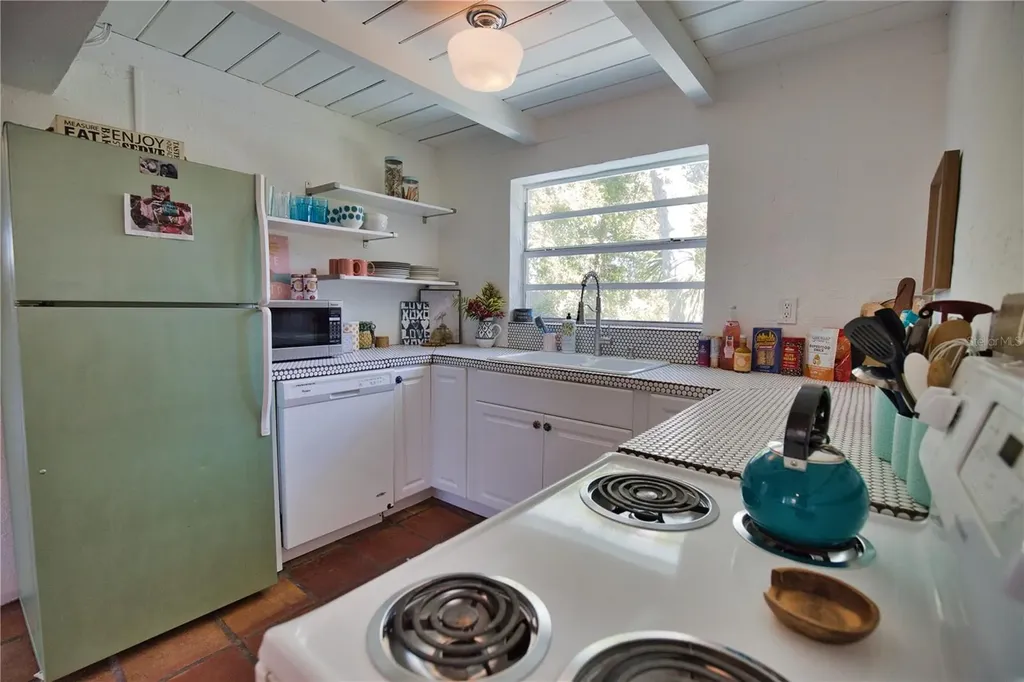 650 Edwards Street Englewood FL 34223