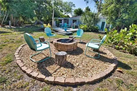 650 Edwards Street Englewood FL 34223