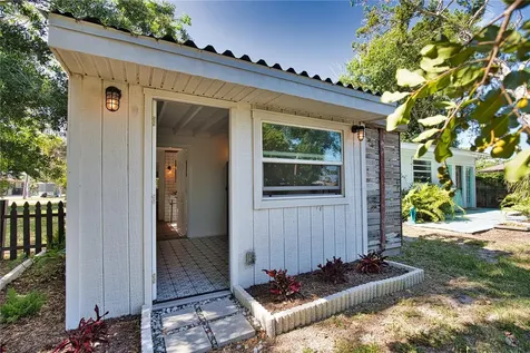 650 Edwards Street Englewood FL 34223