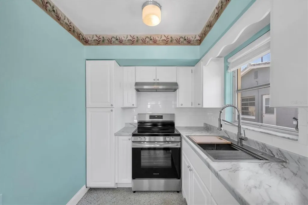11095 2nd Street E Treasure Island FL 33706