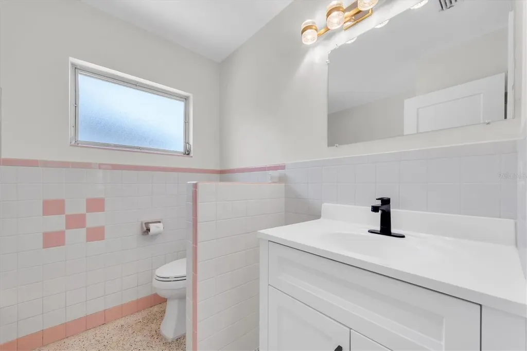 11095 2nd Street E Treasure Island FL 33706