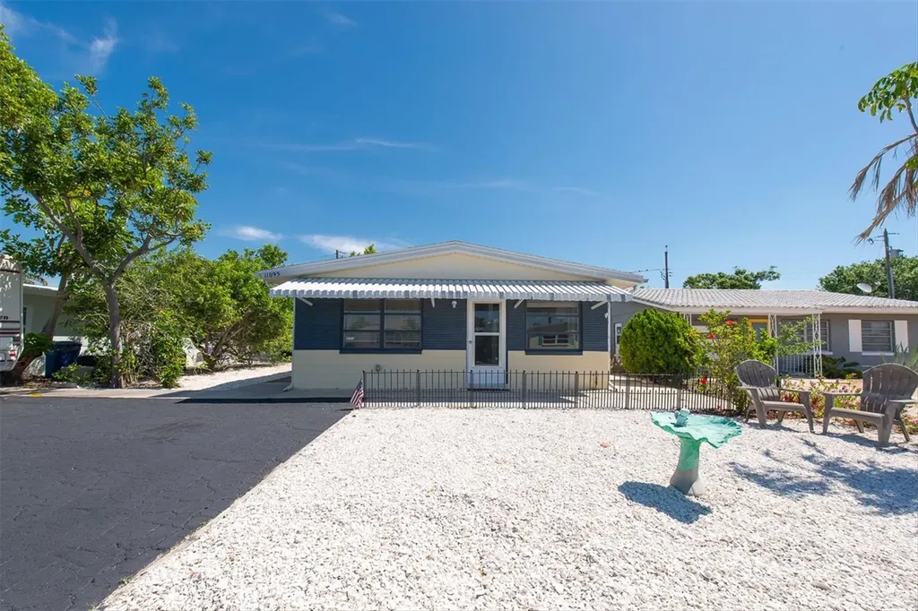 11095 2nd Street E Treasure Island FL 33706
