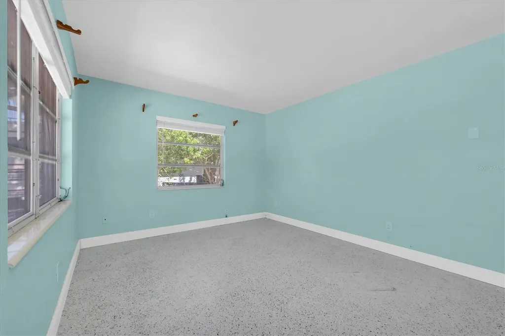 11095 2nd Street E Treasure Island FL 33706