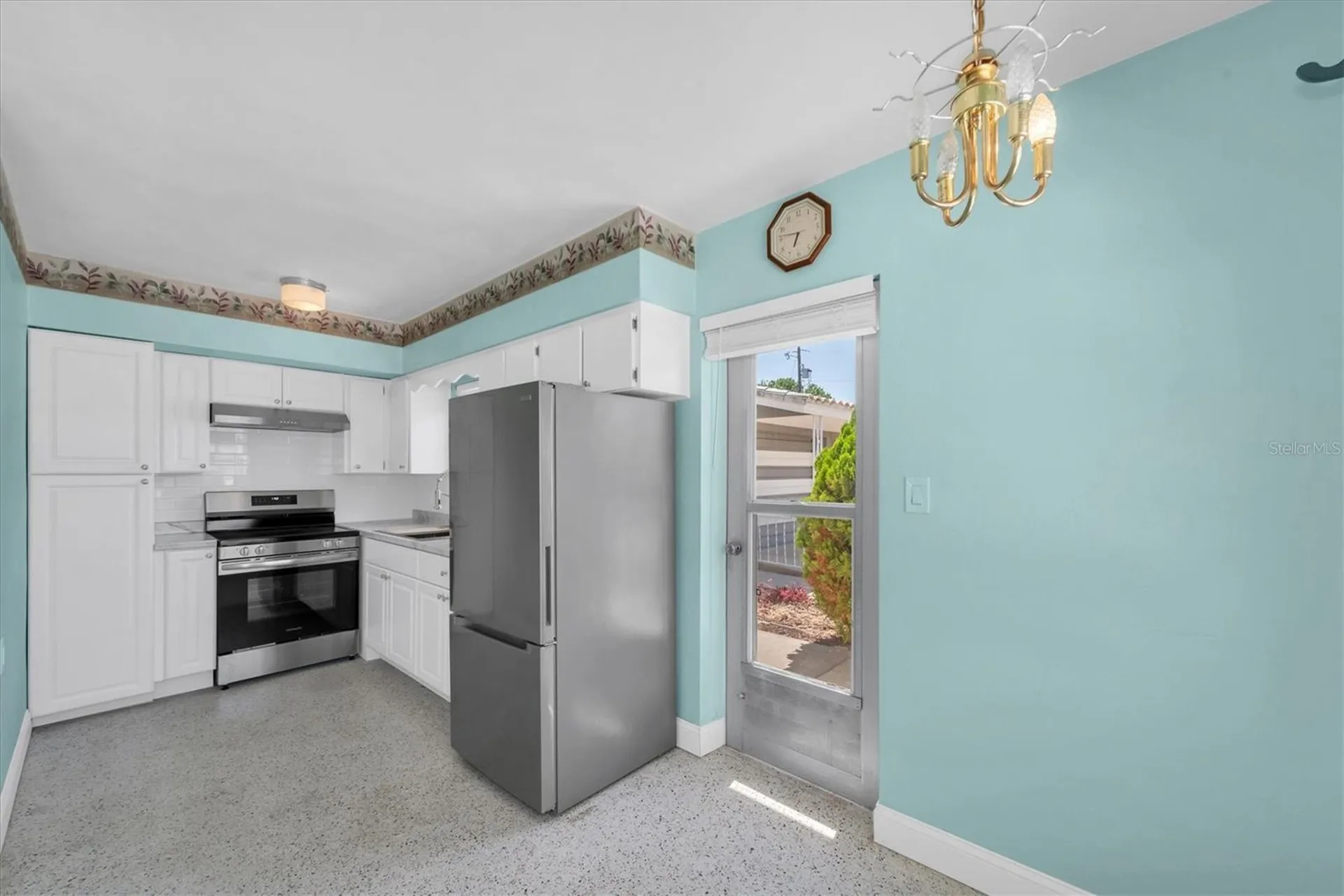 11095 2nd Street E Treasure Island FL 33706