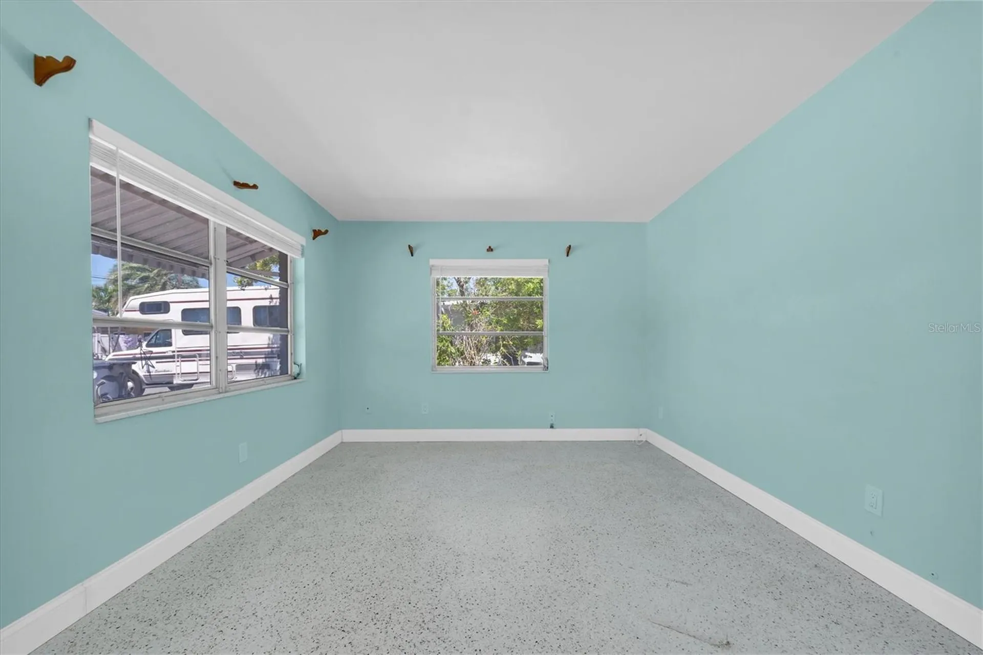11095 2nd Street E Treasure Island FL 33706