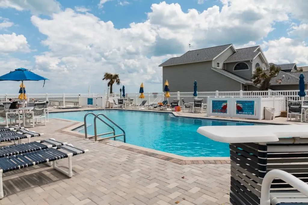 33 Bedford Drive Palm Coast FL 32137