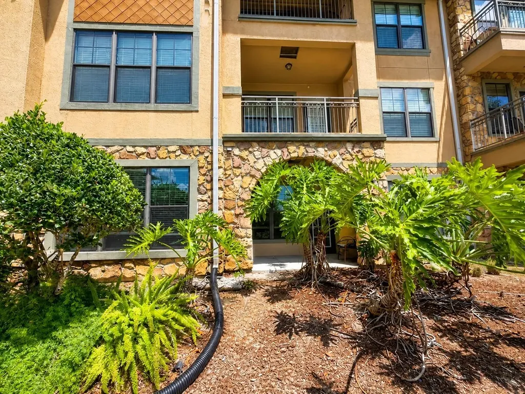 907 Charo Parkway Davenport FL 33897
