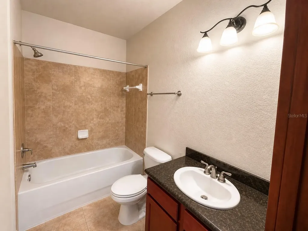 907 Charo Parkway Davenport FL 33897