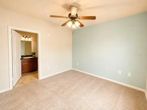 907 Charo Parkway Davenport FL 33897