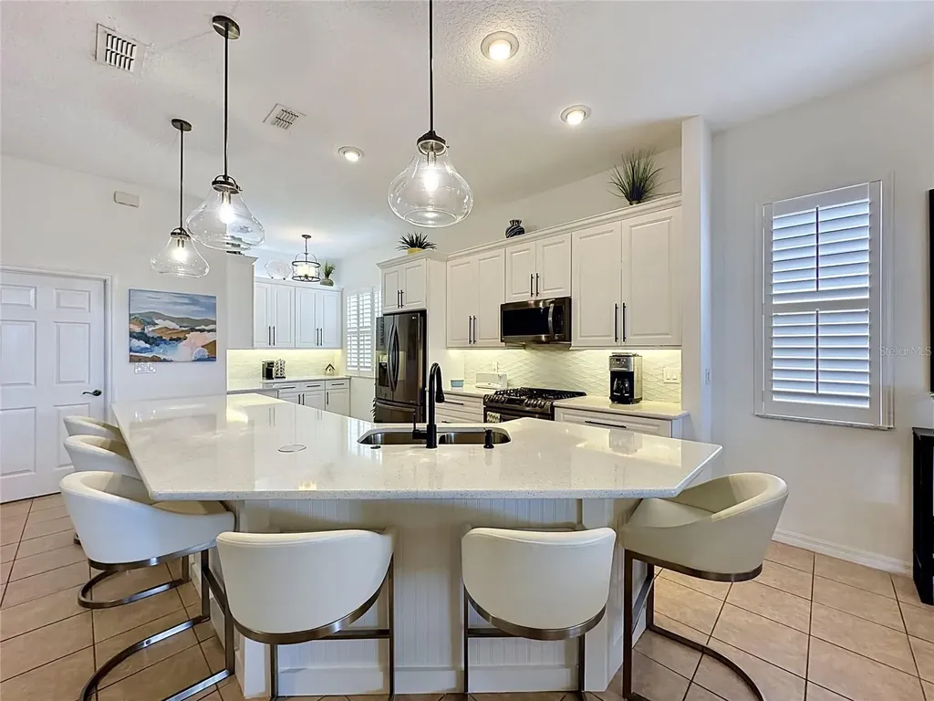 135 Crepe Myrtle Drive Groveland FL 34736