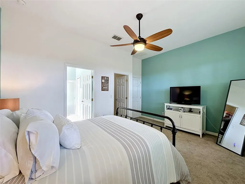 135 Crepe Myrtle Drive Groveland FL 34736