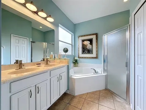135 Crepe Myrtle Drive Groveland FL 34736