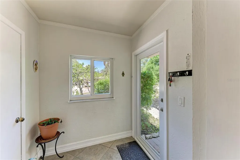 2616 Wood Street Sarasota FL 34237