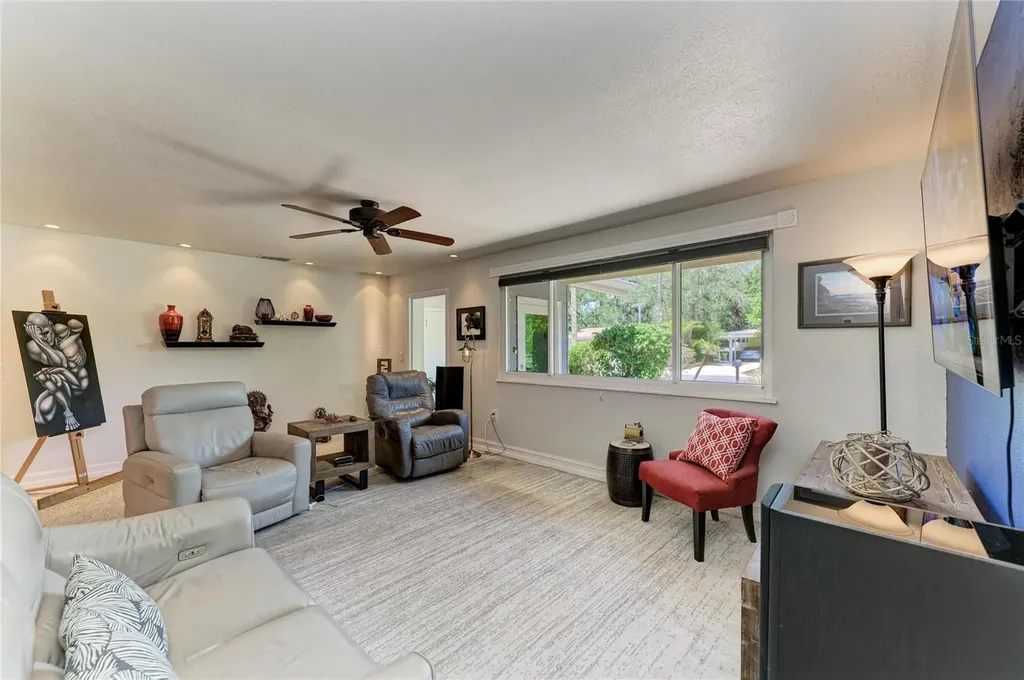 2616 Wood Street Sarasota FL 34237