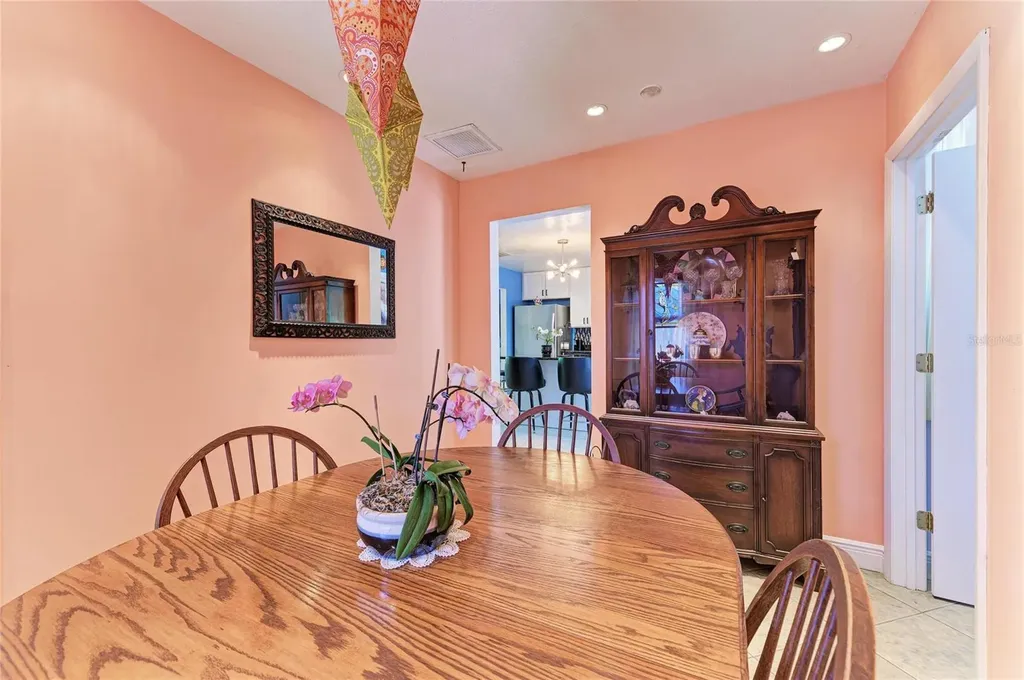 2616 Wood Street Sarasota FL 34237