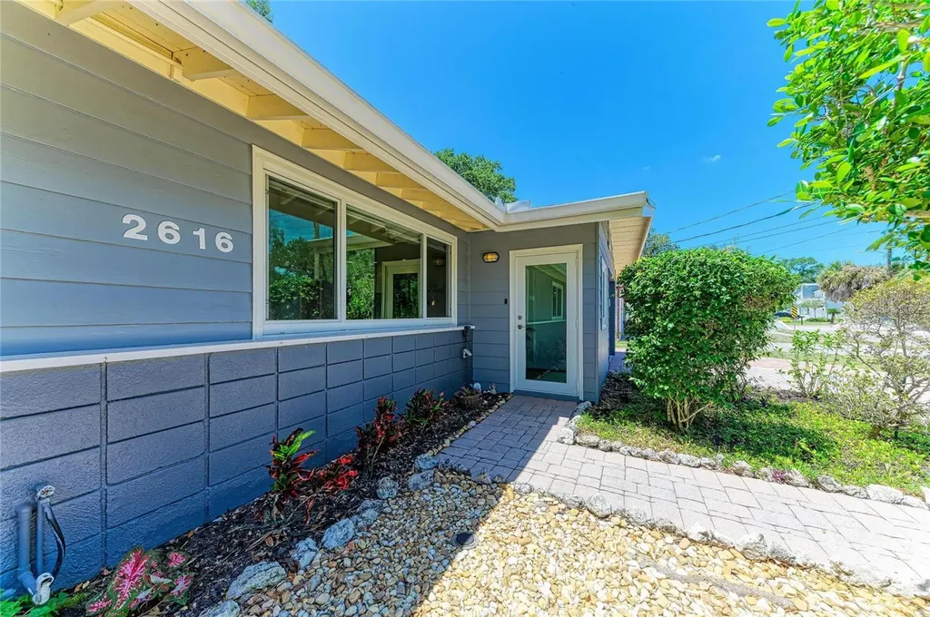 2616 Wood Street Sarasota FL 34237