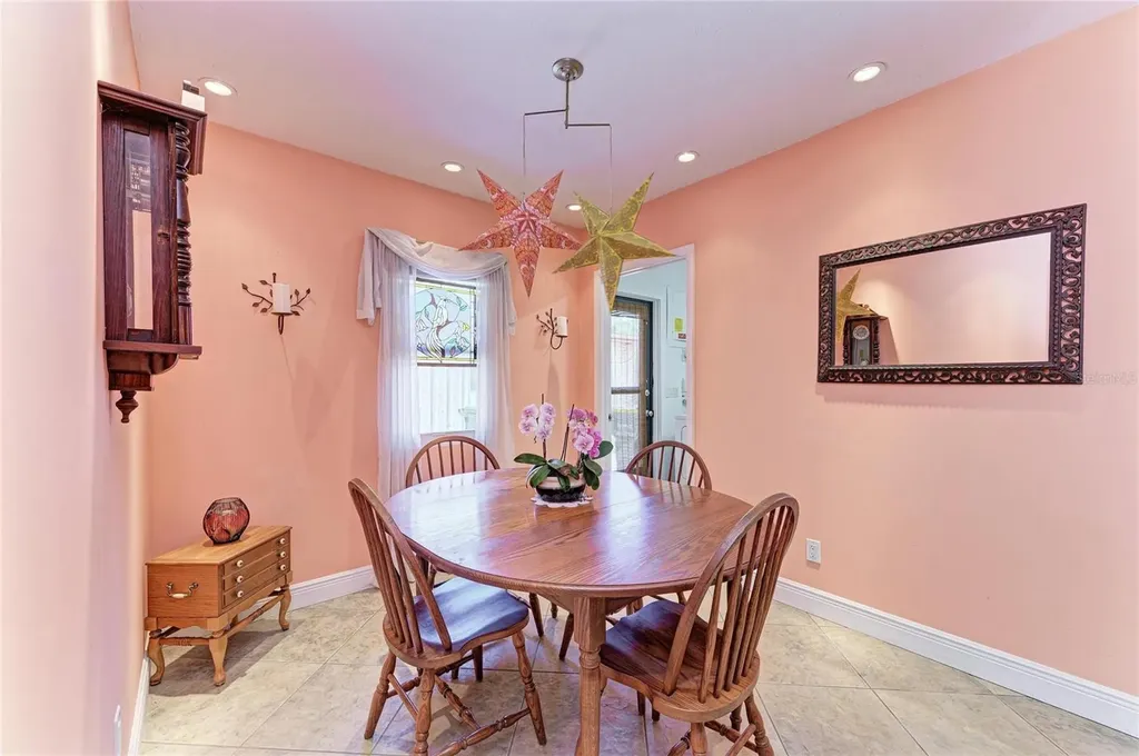 2616 Wood Street Sarasota FL 34237