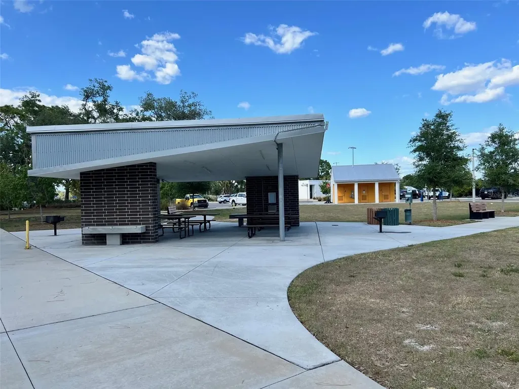 2616 Wood Street Sarasota FL 34237