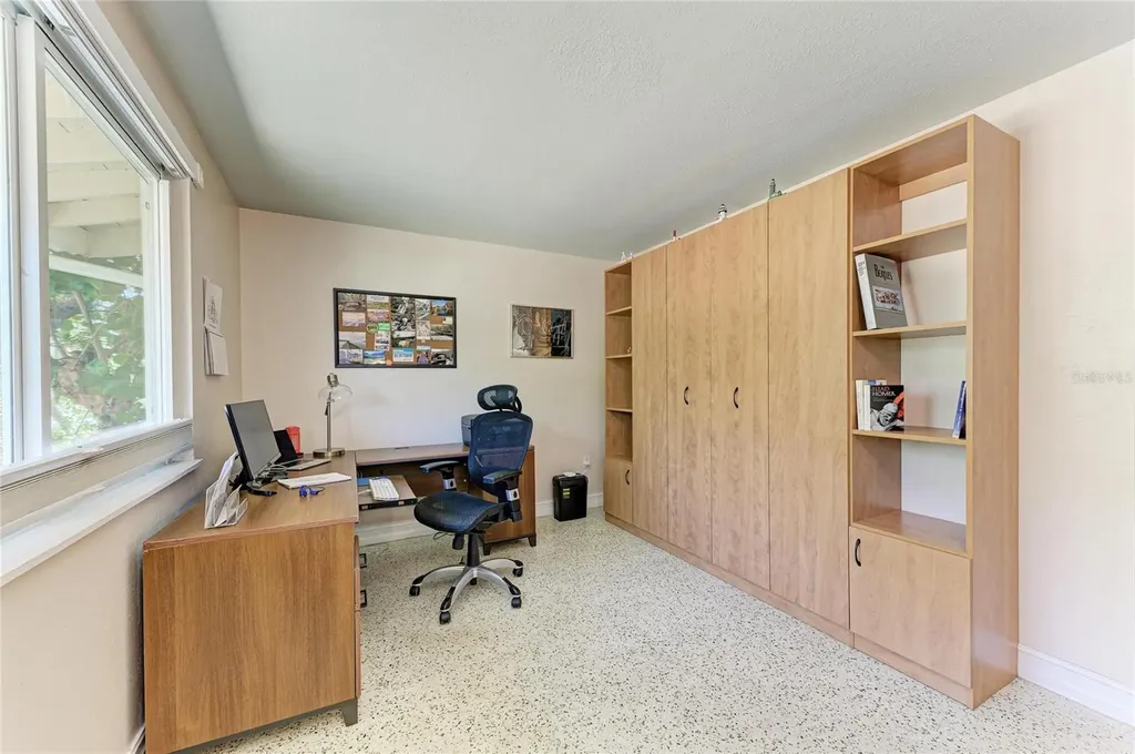 2616 Wood Street Sarasota FL 34237