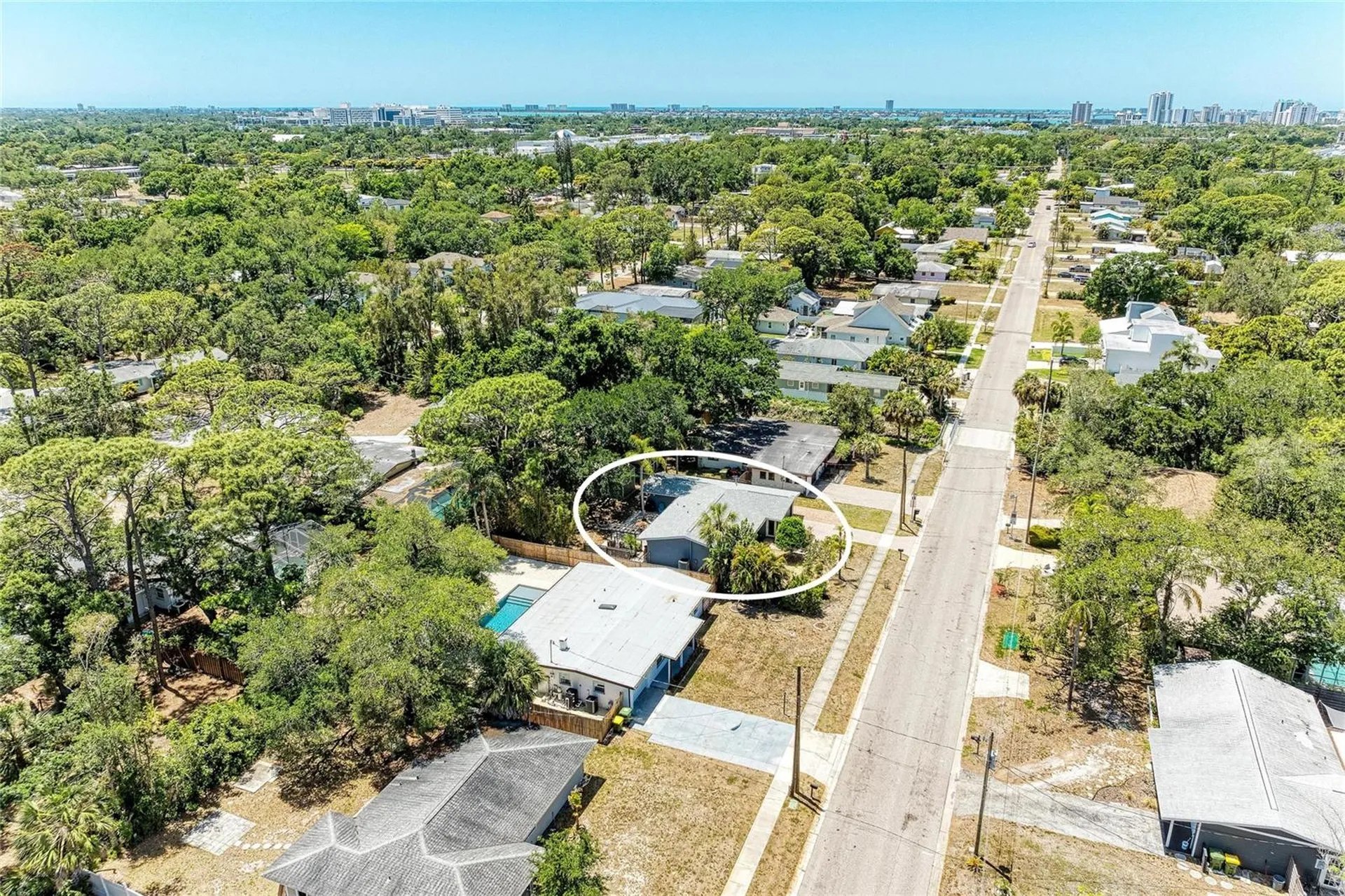 2616 Wood Street Sarasota FL 34237