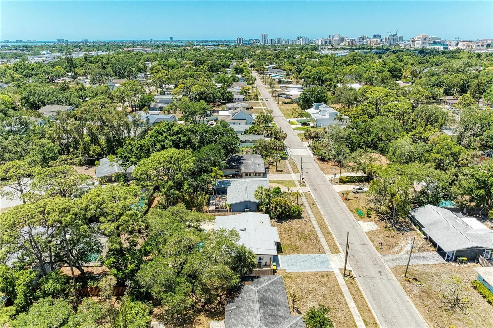2616 Wood Street Sarasota FL 34237